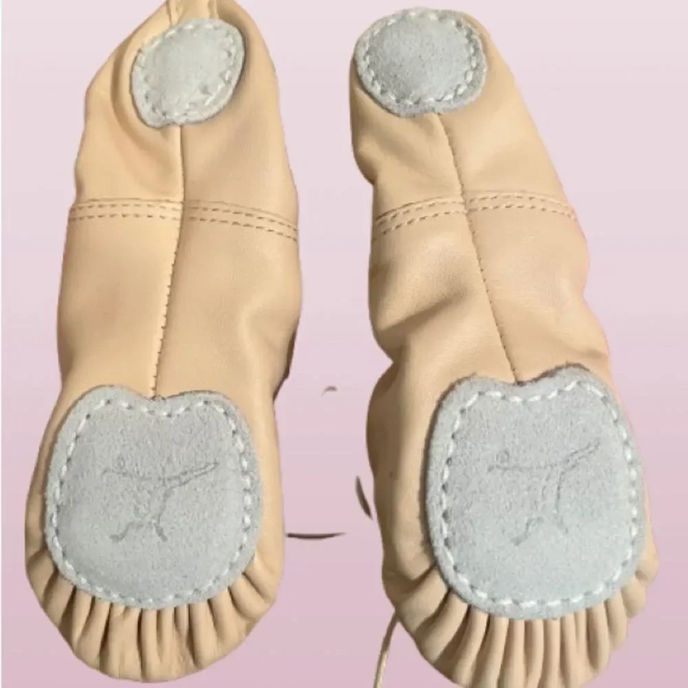 NWT Capezio Pink Dance Slippers Soft Sole